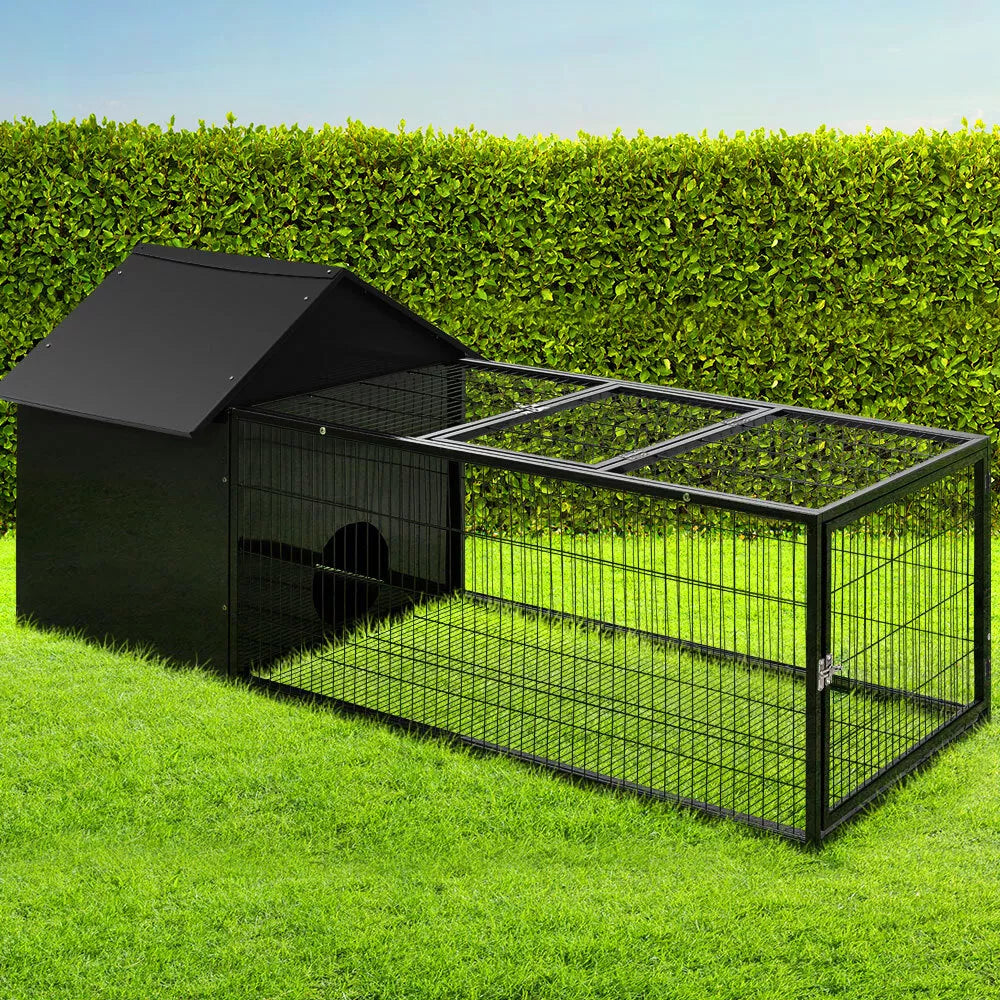 Fully enclosed run stops predators digging underneath.