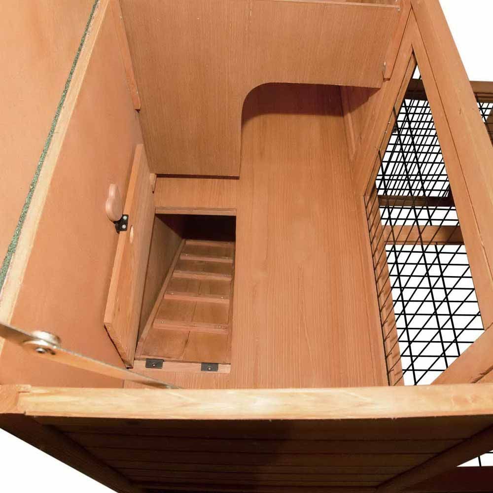 Roomy Two Storey Hutch with Run