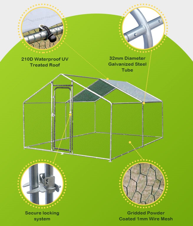 Galvanized steel frame of the 4x3m cat enclosure with locking system.